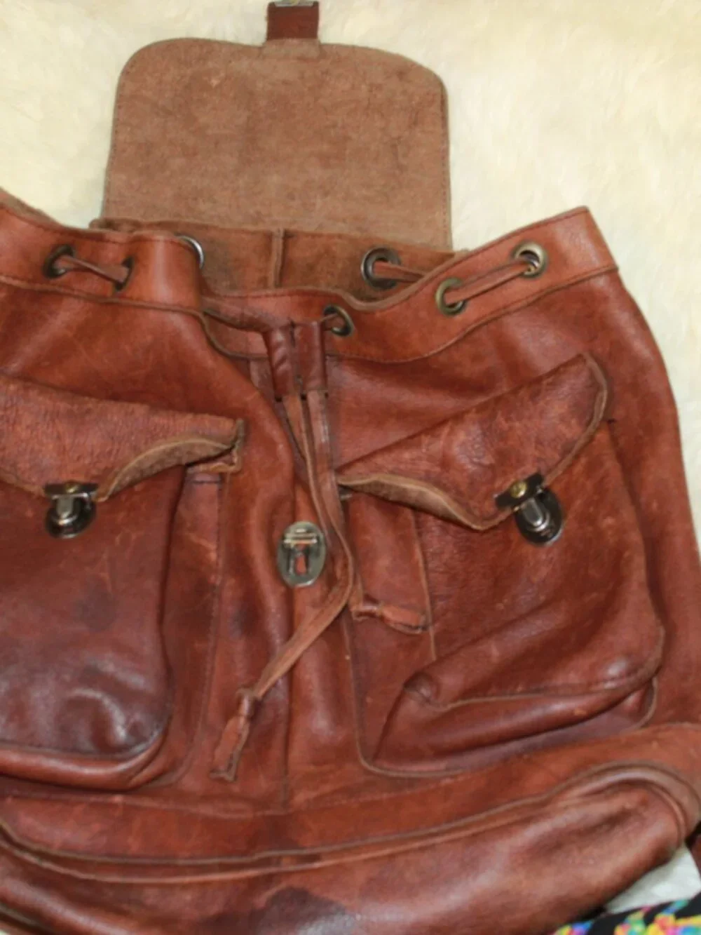 Vintage Brown Smooth Leather Drawstring Flap Close Unlined Rucksack Backpack
